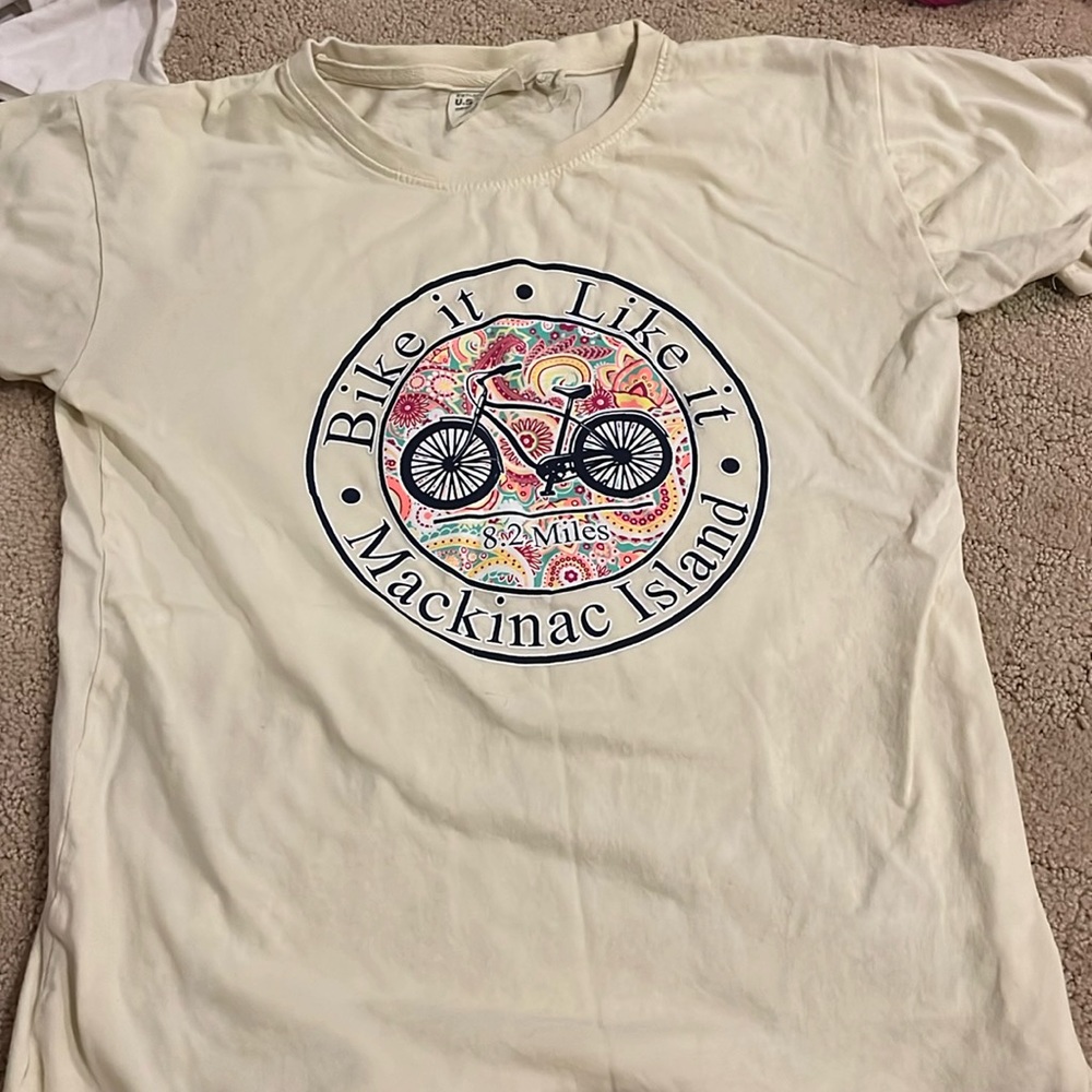 Mackinac Island bike it like it shirt